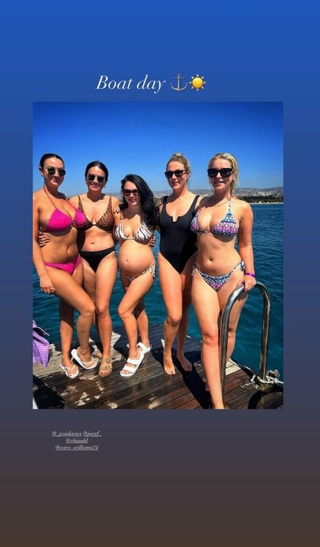 Jessica Davies model pictures