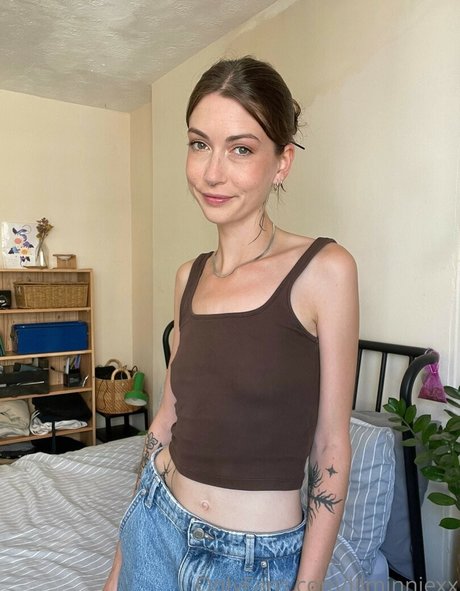 lilminniexx model top img