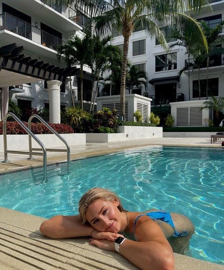 Molly Caudery sex pornstar galleries