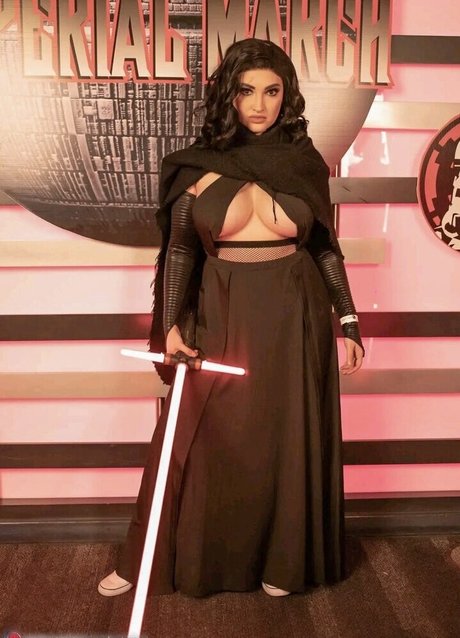 Ann Fith Carlson model exclusive pictures