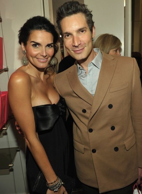 Angie Harmon perfect star picture