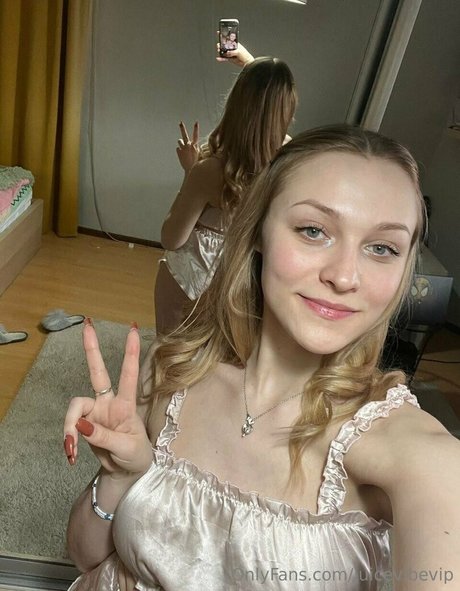 juicevibevip pretty model archive