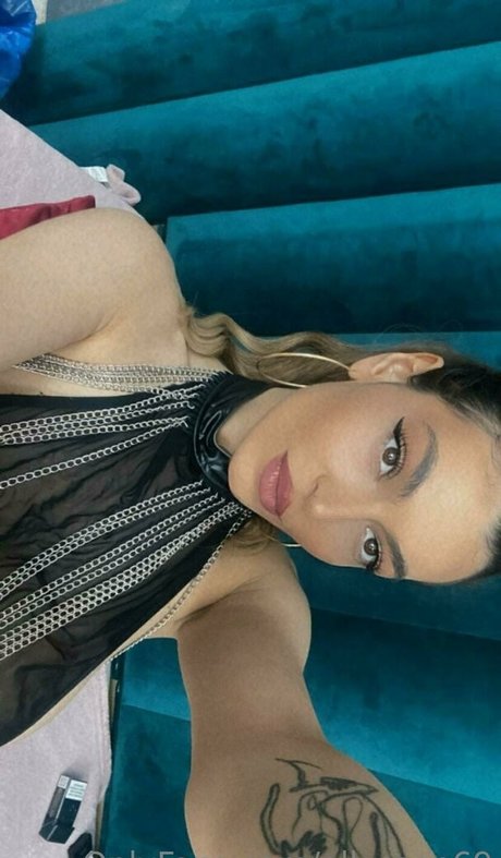 allysson69 nude model gallery