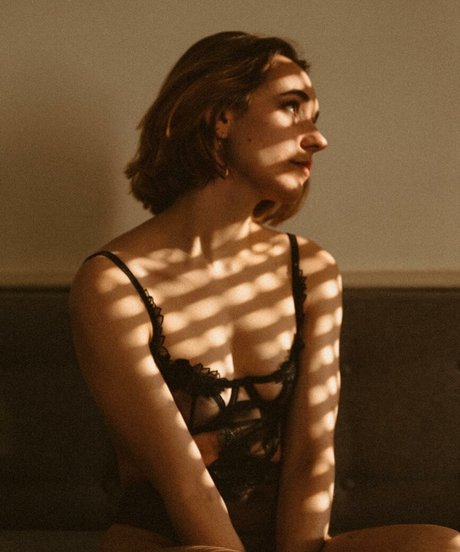 Julia Neyu star photo