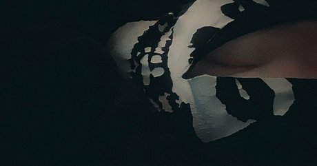 misscharliestoybox nice model pics