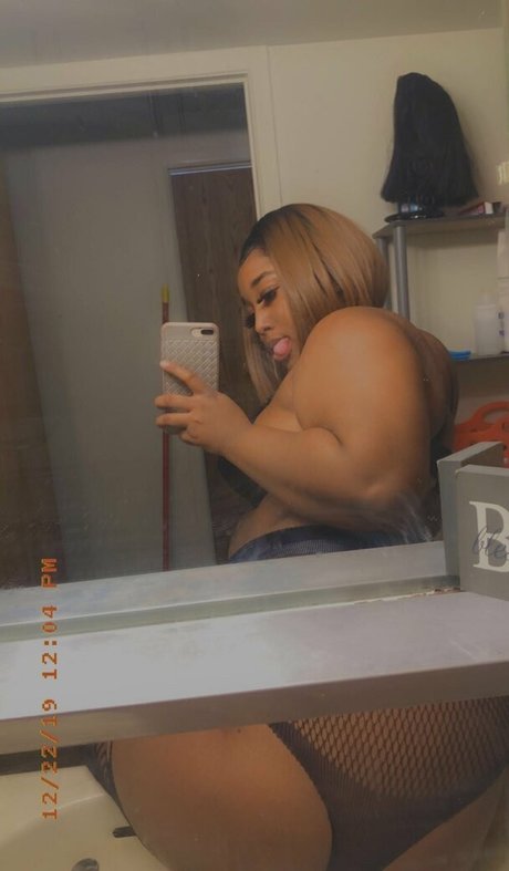 volaprettykitty high quality pornstar img