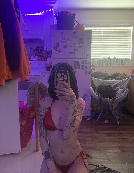 ilovelilsaku pornstar nude pic