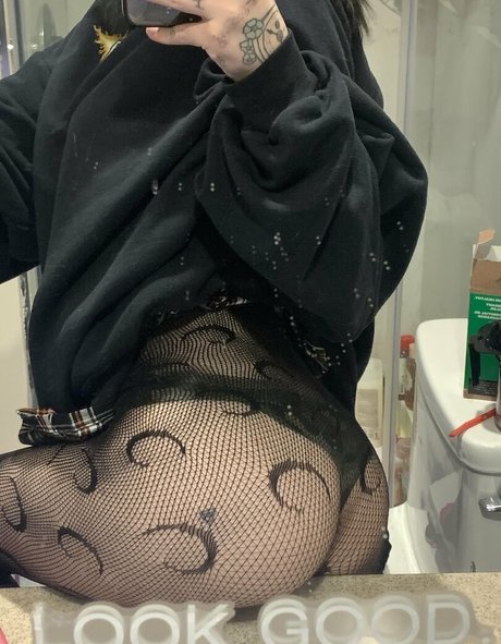 ilovelilsaku Profile pic