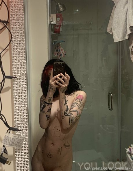 ilovelilsaku pornstar pic