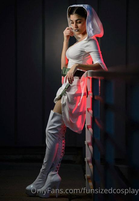 funsizedcosplay Profile pic