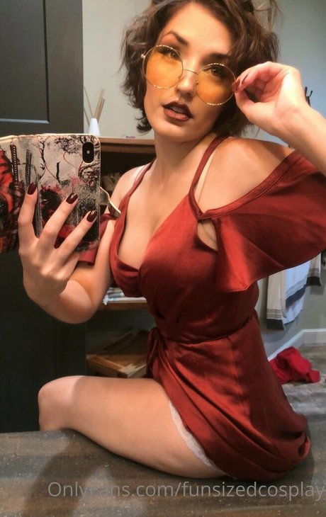 funsizedcosplay sex star image