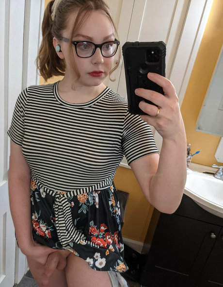 tsalanah exclusive actress picture