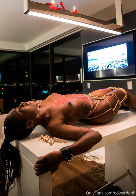 conquerhermind hot pornstar image