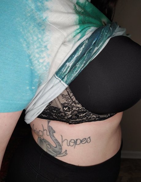 cupquake hot model img