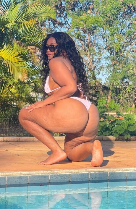 Gaby Amarantos sexy star galleries