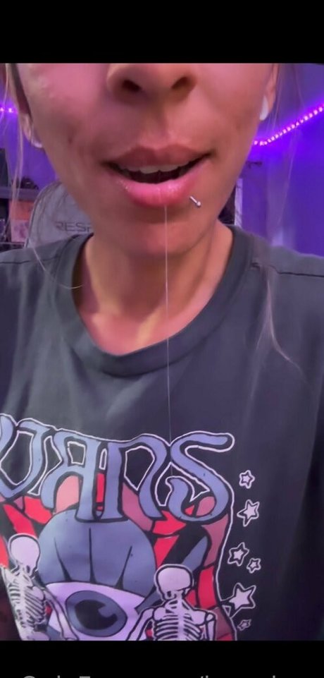 lunaslays art actress pics