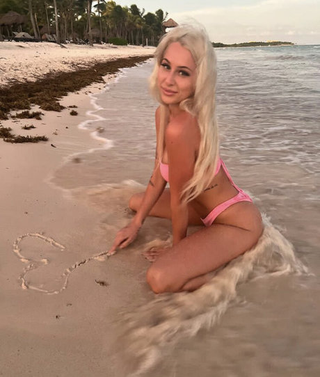 Allieesaur adult star pictures