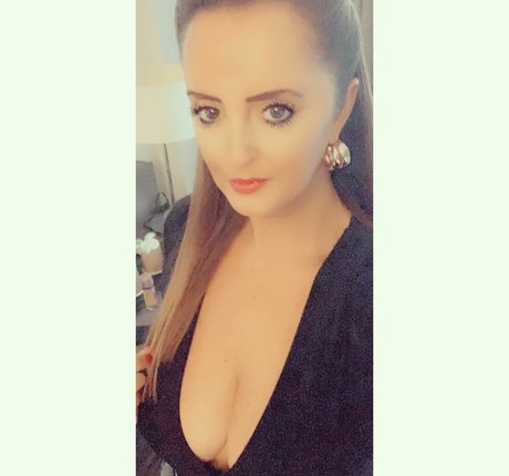 Melanie M model hd gallery