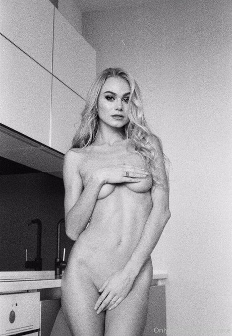 sexting free onlyfans erotic pictures