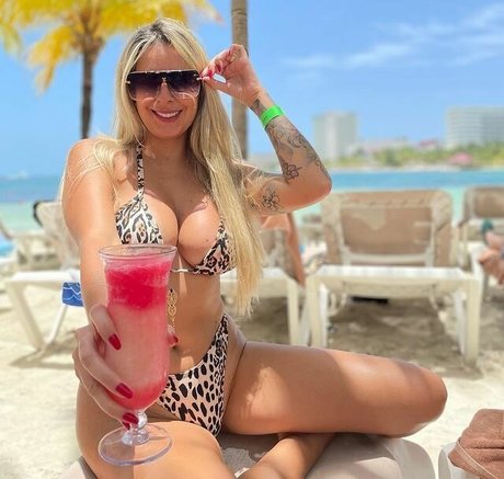 Joyce Gumiero best model image