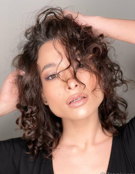 Nikol Beylik model pornographic picture