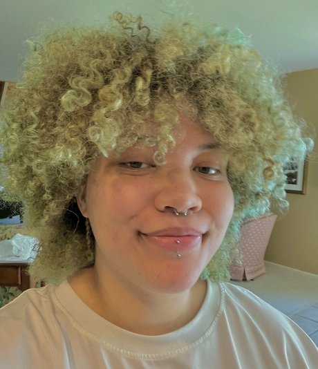 Bluemoss xx xxx pornstar photo