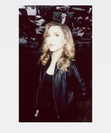 Taylor Tomlinson best actress archive