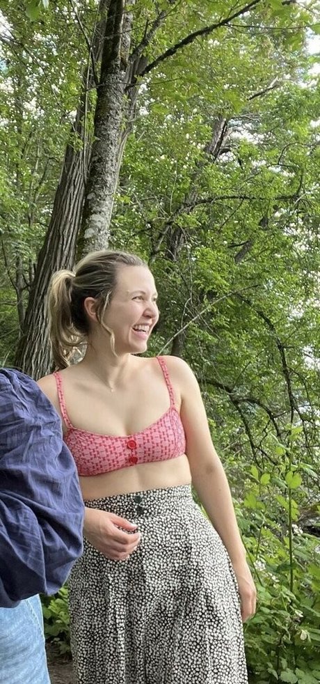 Taylor Tomlinson naked pornstar galleries