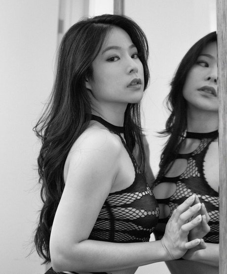 Ladynaradar nude actress pictures