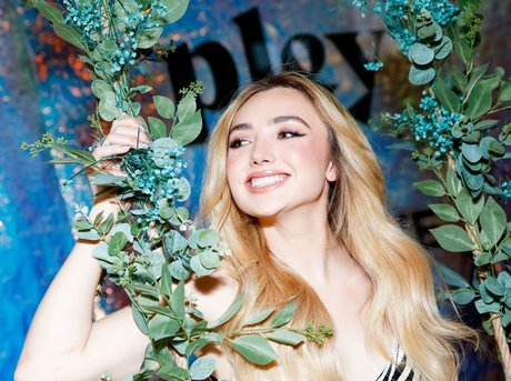 Peyton List exclusive star photos