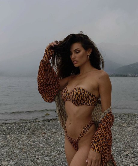 Dayane Mello star naked image