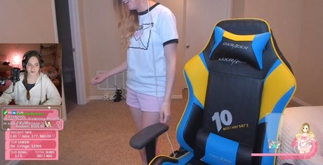 SarahKey model perfect pics