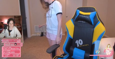 SarahKey nude pornstar img