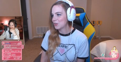 SarahKey star naked images