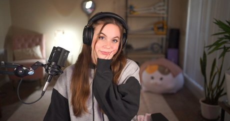 SarahKey model beautiful image