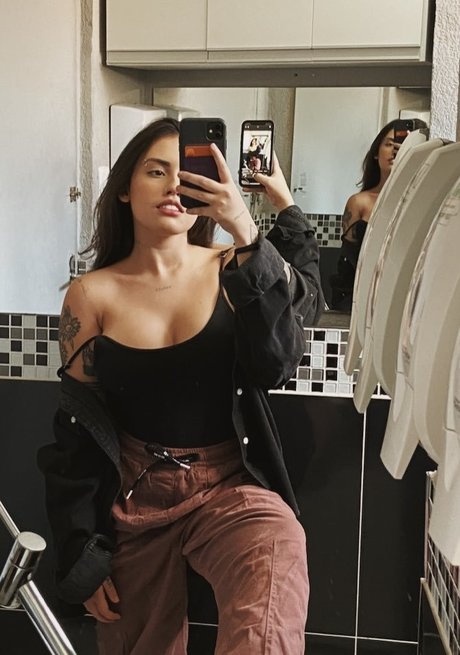 Vitoria Marcilio pornstar nude gallery