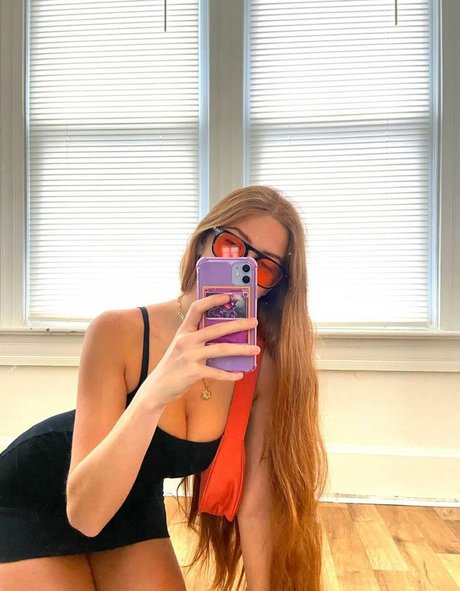 ckalifornia nude model images