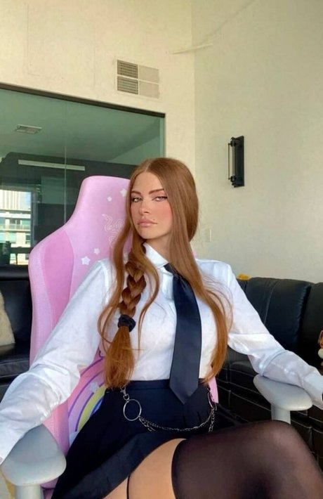 ckalifornia model high quality pic