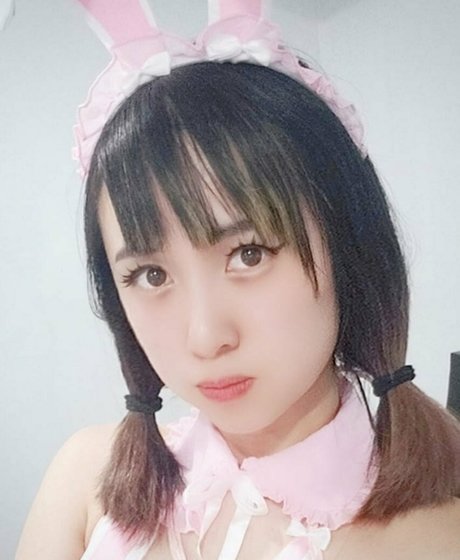 hinacchi free pretty model pic