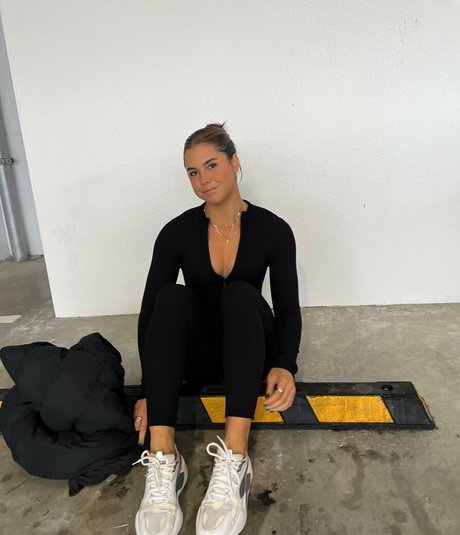 Desi Johnson exclusive pornstar photos