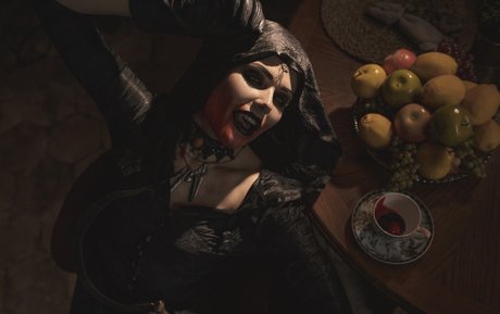 Sophie Katssby nude star pictures