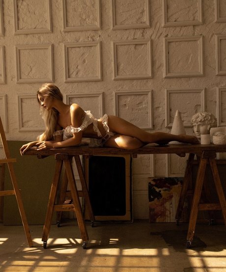 Sophie Katssby beautiful star picture