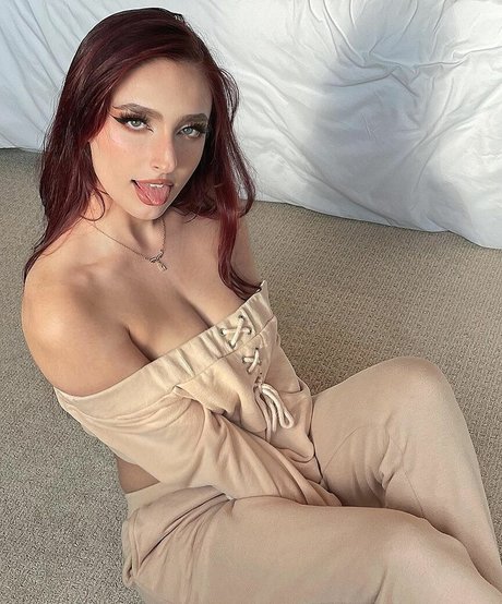 superfanabela hot pornstar pic