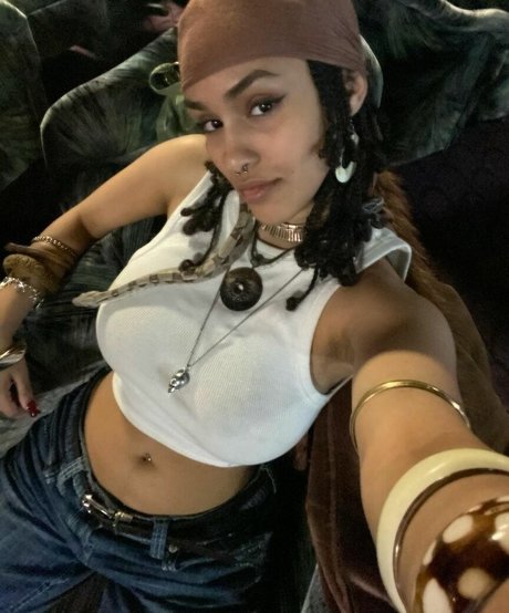 hairy asian pussy onlyfans free xxx picture