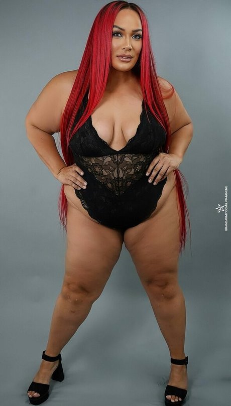 Nia Jax star best pictures