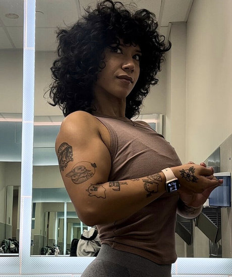 Builtbritt porn star pics