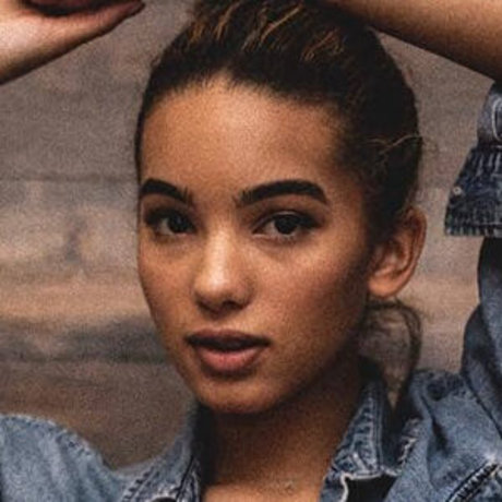 Ari Nicholle Gold free star pics