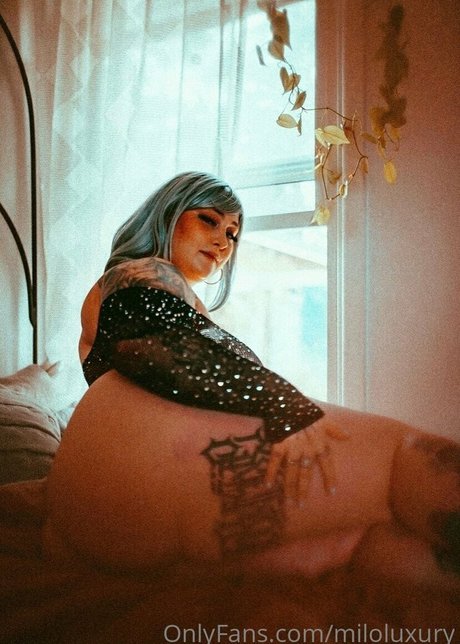 bbwgoddessmilo naked star galleries