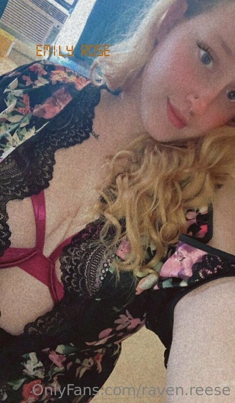 coraline leclaire star perfect pictures