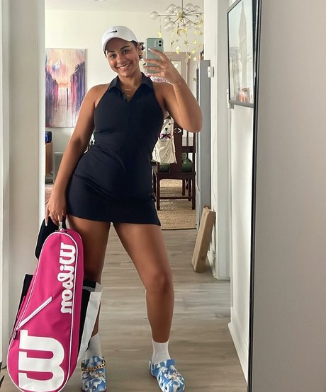 Raina Morris hd pornstar gallery